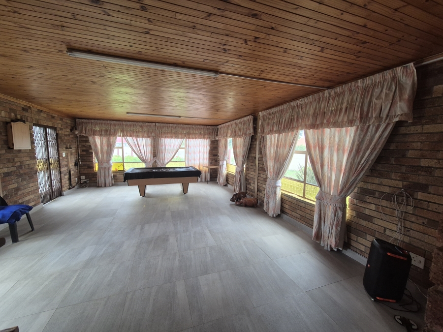 5 Bedroom Property for Sale in Wolmaransstad North West